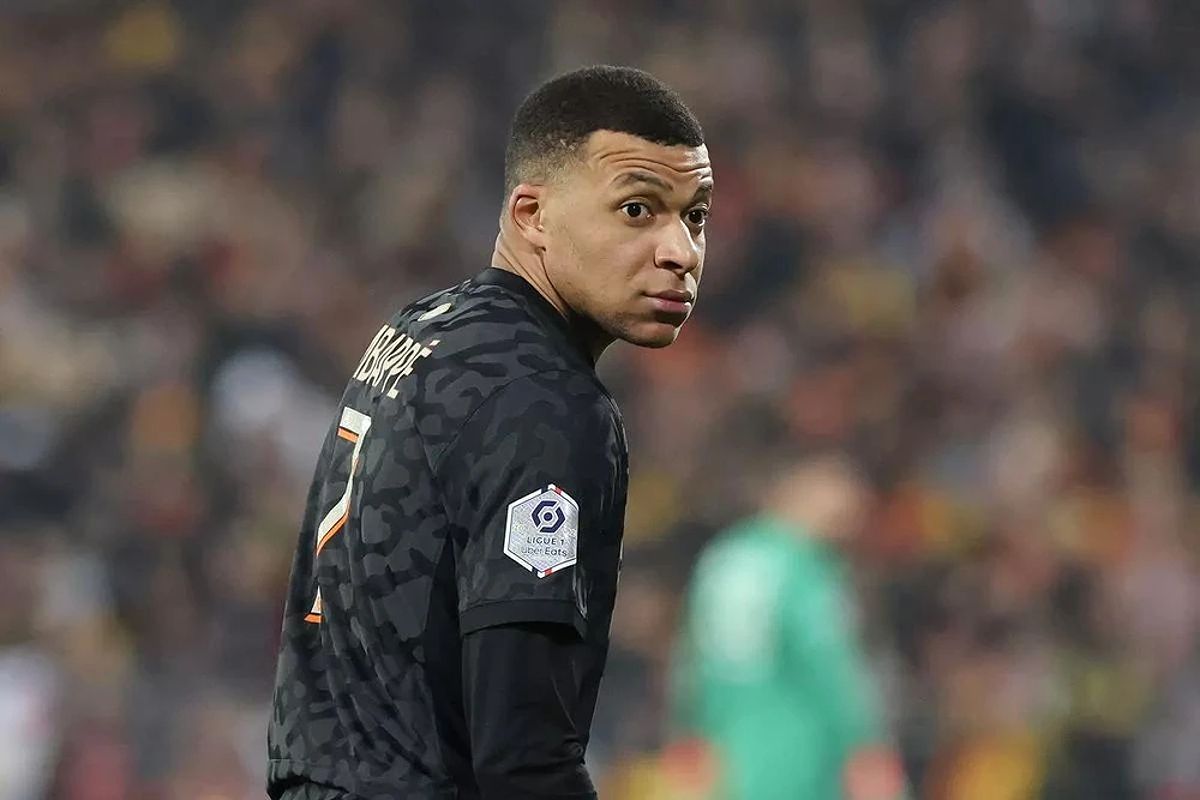 Kylian Mbappe là ngôi sao hot nhất thế giới lúc này