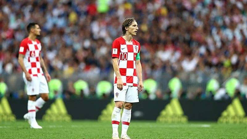 Luka Modric nhận danh hiệu Quả Bóng Vàng