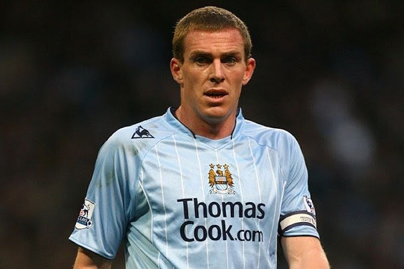 Richard Dunne - cầu thủ với nhiều thẻ vàng