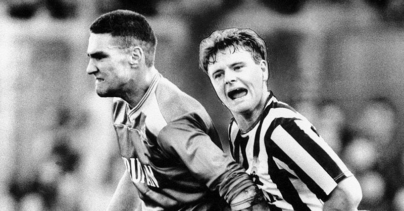 Vinnie Jones - cầu thủ thô bạo