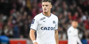 Cầu Thủ Xuất Sắc Nhất Lịch Sử Châu Á: Hành Trình Vươn Tầm